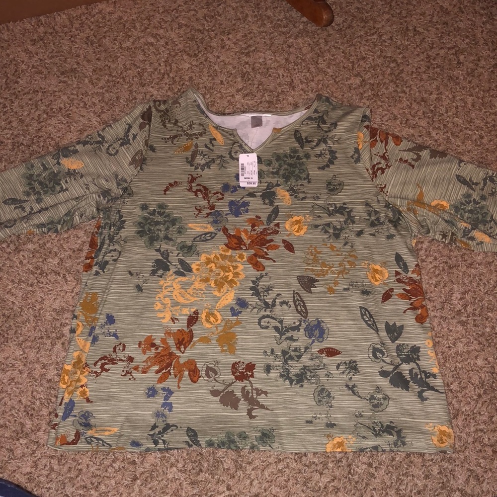 Christopher banks top